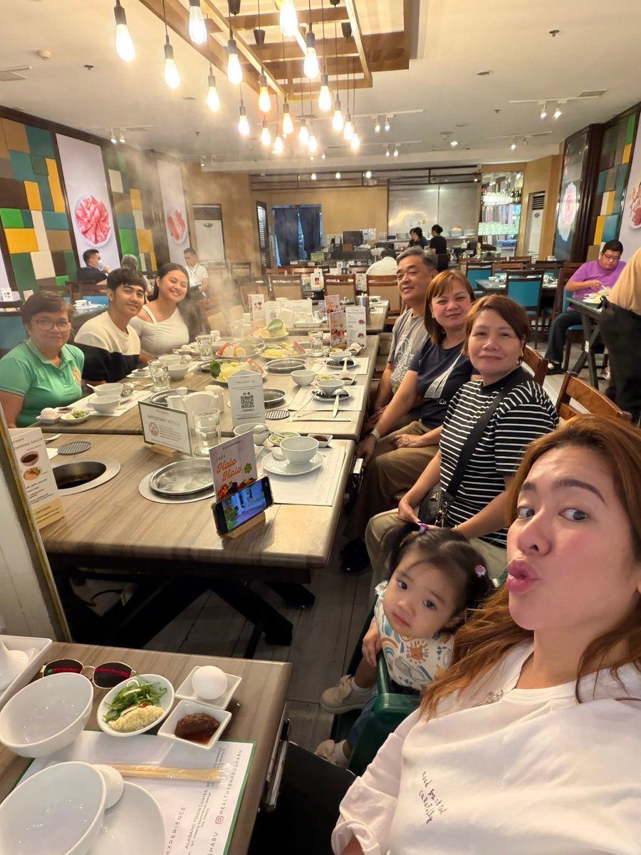 AQ_Angels's tweet photo. Sunday, Famday!🥰❤️
#AngelineQuinto #AQAngels https://t.co/yboLHfQRuL