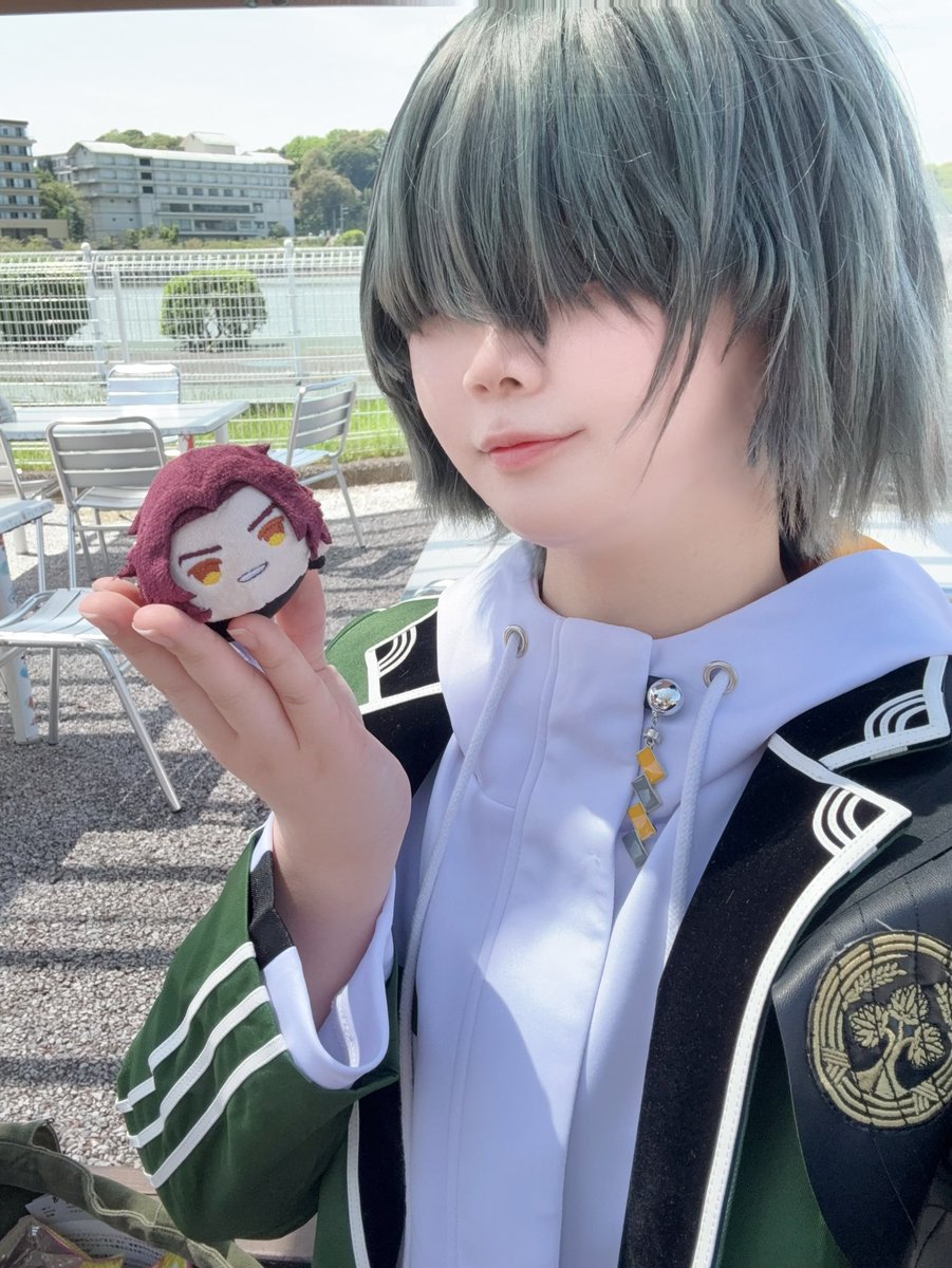 莉於那 tweet media
