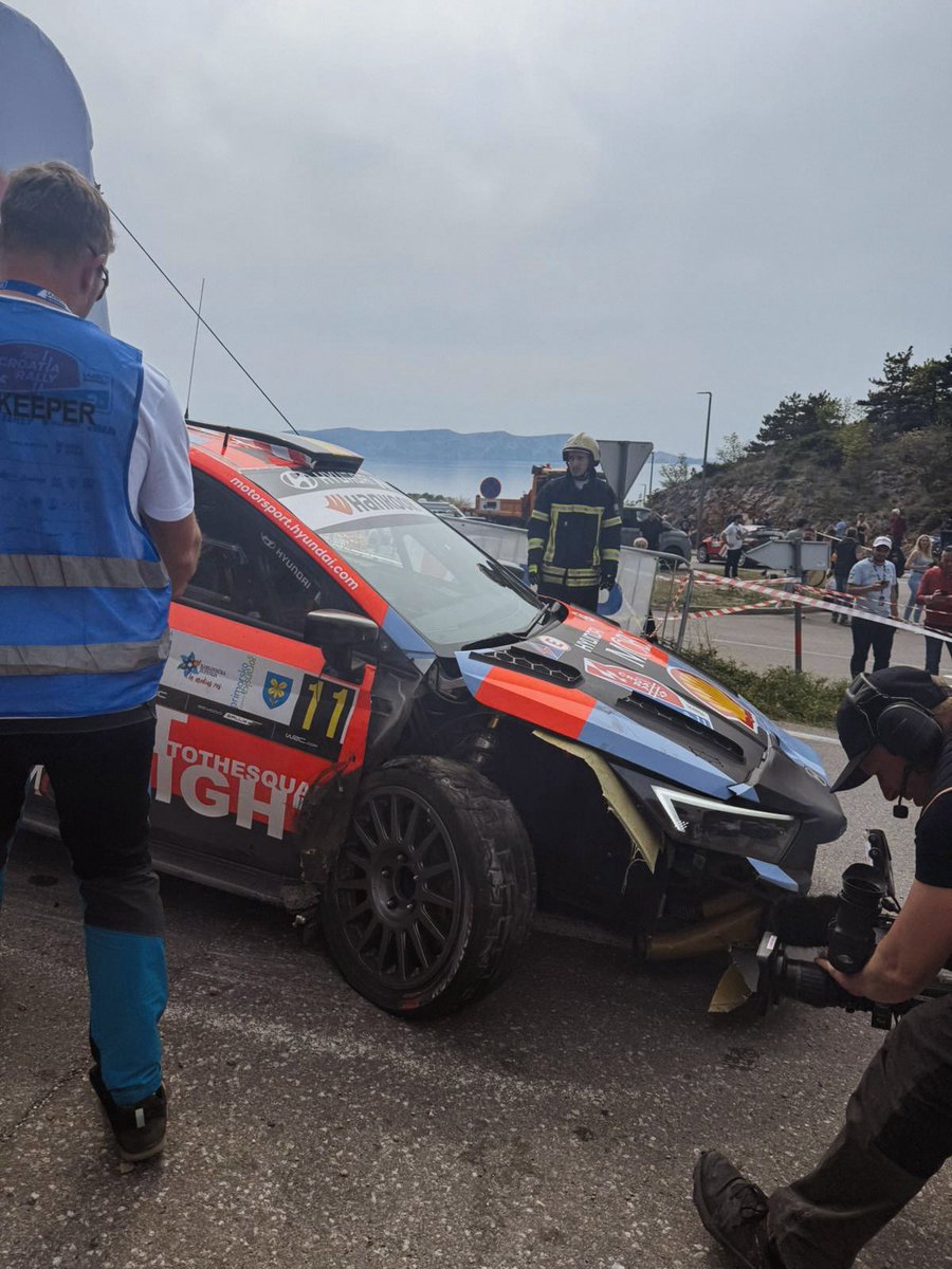 Absolute heartbreak for Thierry and Martijn in the final stage of Croatia Rally after the crew suffered an off and dropped out of the lead 💔

#WRC | #CroatiaRally 🇭🇷