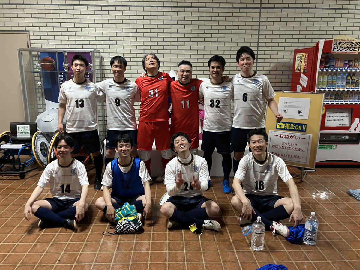 【東京都フットサルリーグ4部グループA】
本日の開幕戦
住友金属鉱山アリーナ青梅にて

〇 1-0 (前半0-0)
得点者：秋山
勝利！

対戦相手
PERENNEさん

オフィシャル・設営
ソルプレーサ多摩さん

審判団の方々

ありがとうございました。