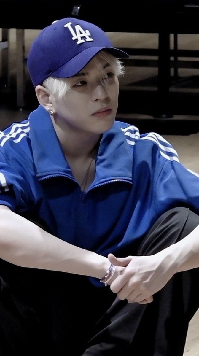 dream love pulse🏝️ tweet media