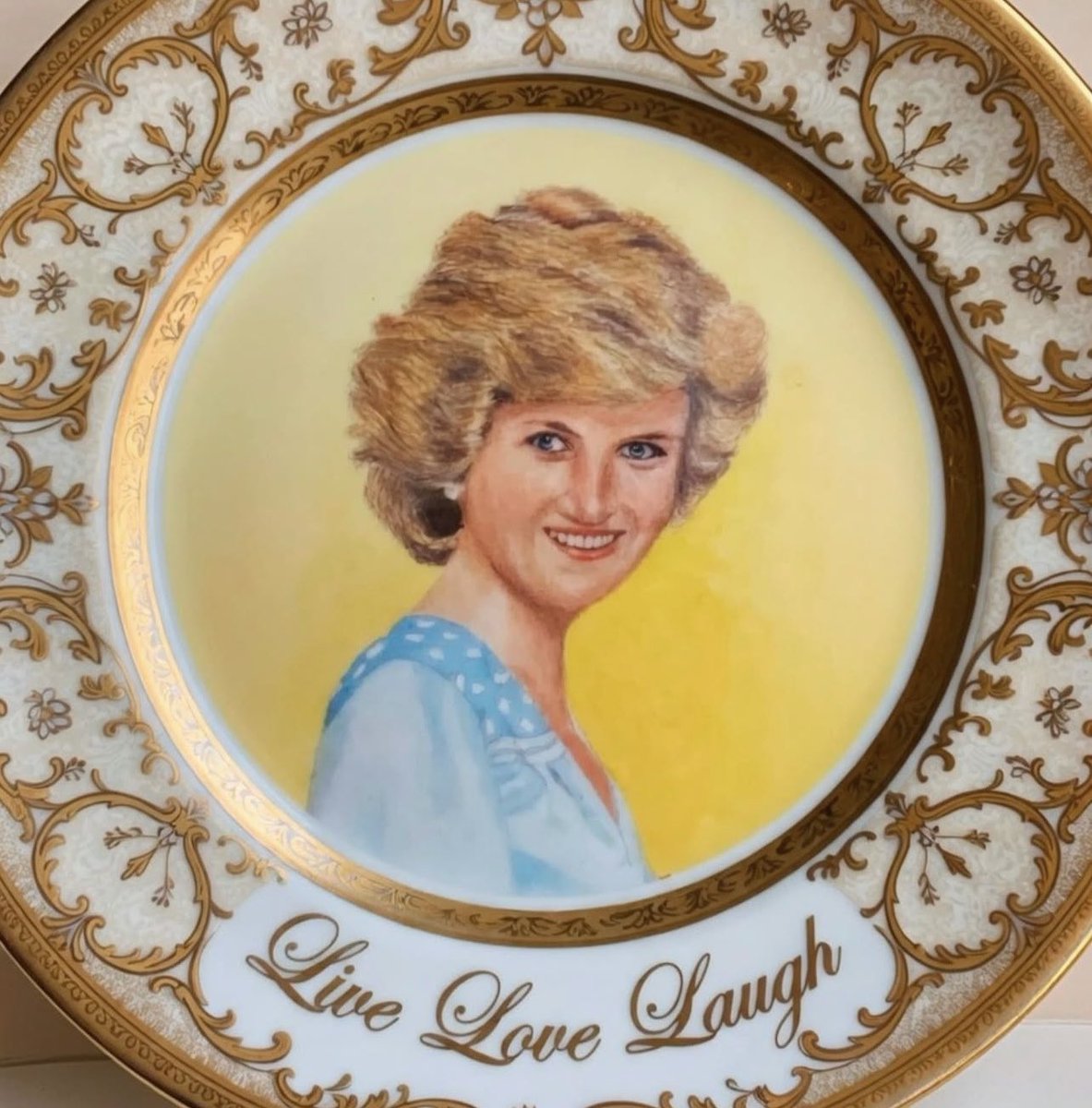 No Context Brits tweet media