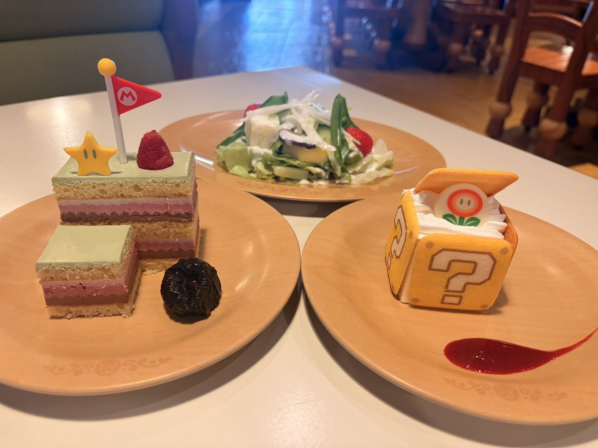 なつこ tweet media