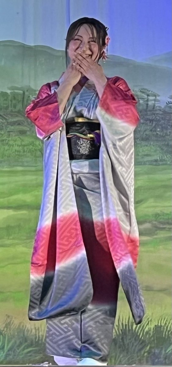 sub_motoh's tweet photo. 2026/04/12 16:00回✨🎊🥷🥷🎂✨
午後回はお芝居の後に舞踊ショー🪭も観ることができるスペシャルな内容になっていました🥰勇猛果敢、優雅で美麗、切迫した緊張感、とにかく可愛いとバラエティに富んだショーが楽しめて、観ていてとても楽しかったです✨
#湯守座 
#羅威堂 
#羅威堂使ってだーこ https://t.co/rmvK1N6EIB