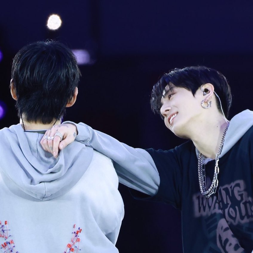 เอ๋ง tweet media