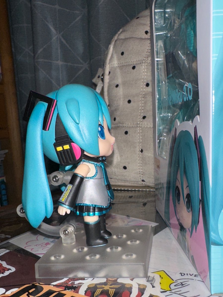 スエダ tweet media