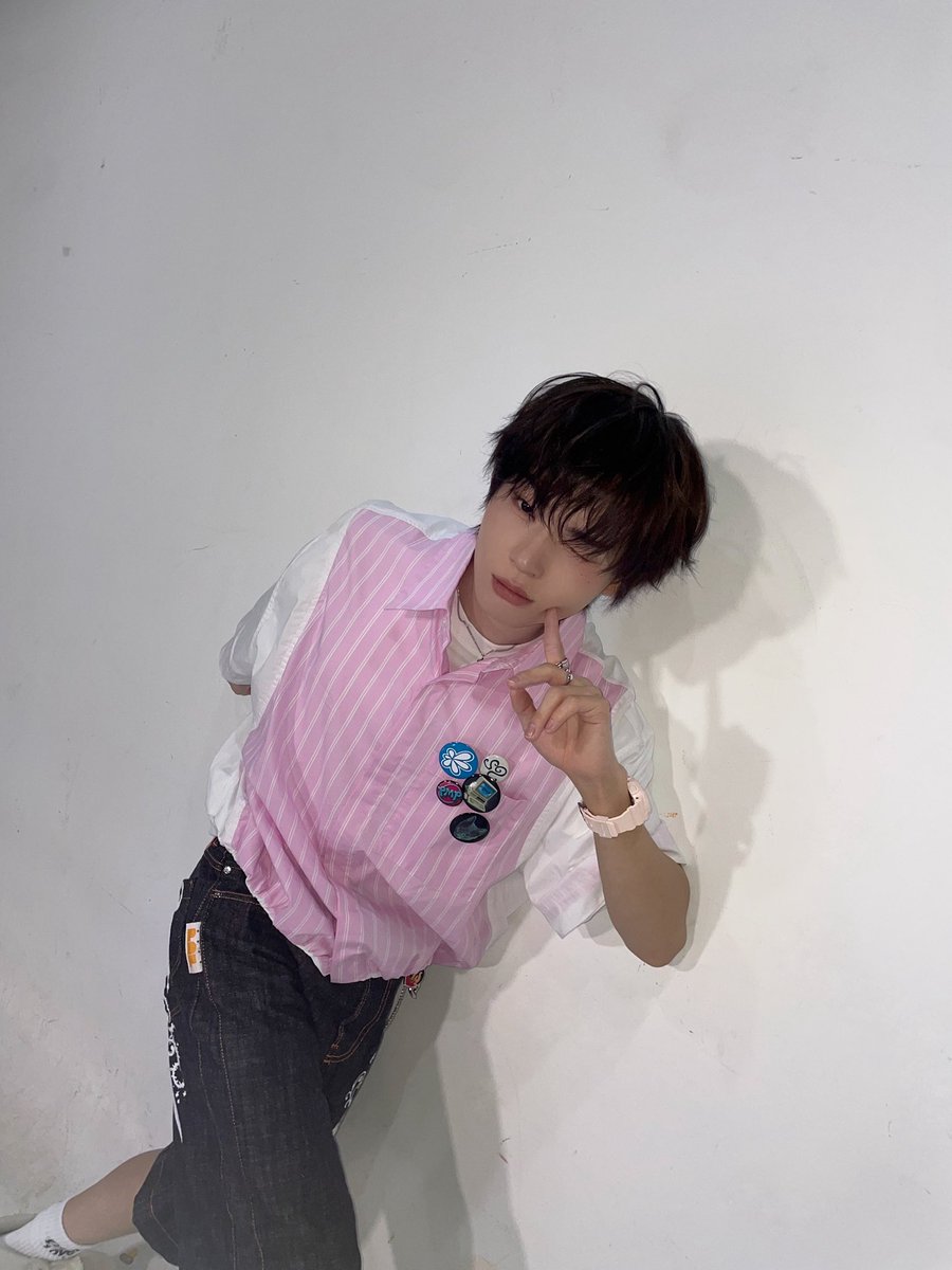 히피피 tweet media