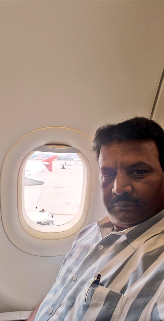 Naushad19498539's tweet photo. @indian_pitta Flights have wings, so do our minds too..
Pics: Self
Pic 1: Takeoff from Mumbai Airport to Bengaluru
Pic 2: Takeoff from Bengaluru airport to Nagpur
Pic 3: The majestic Boeing 737
Pic 4: Before Takeoff to Calicut
#Wingsofsteel
#Wingsofimagination https://t.co/GrzH2TbBNj
