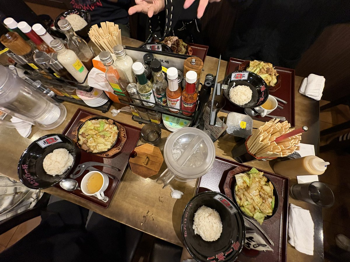 ありまる tweet media