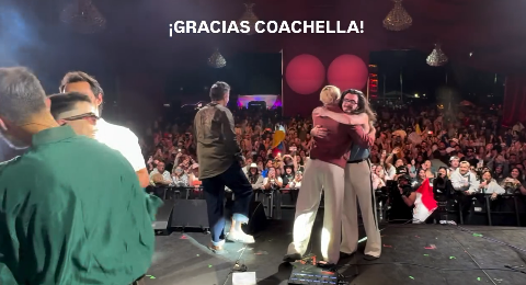 isazangel's tweet photo. estos abrazos después de cada show y de cada logro significa todo ❤️‍🩹 los amo un montón morat https://t.co/0M2cHSOBXJ