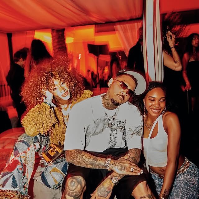 TB_united_'s tweet photo. Winnie Harlow and Chris Brown at Coachella https://t.co/AaW7tPS6cn