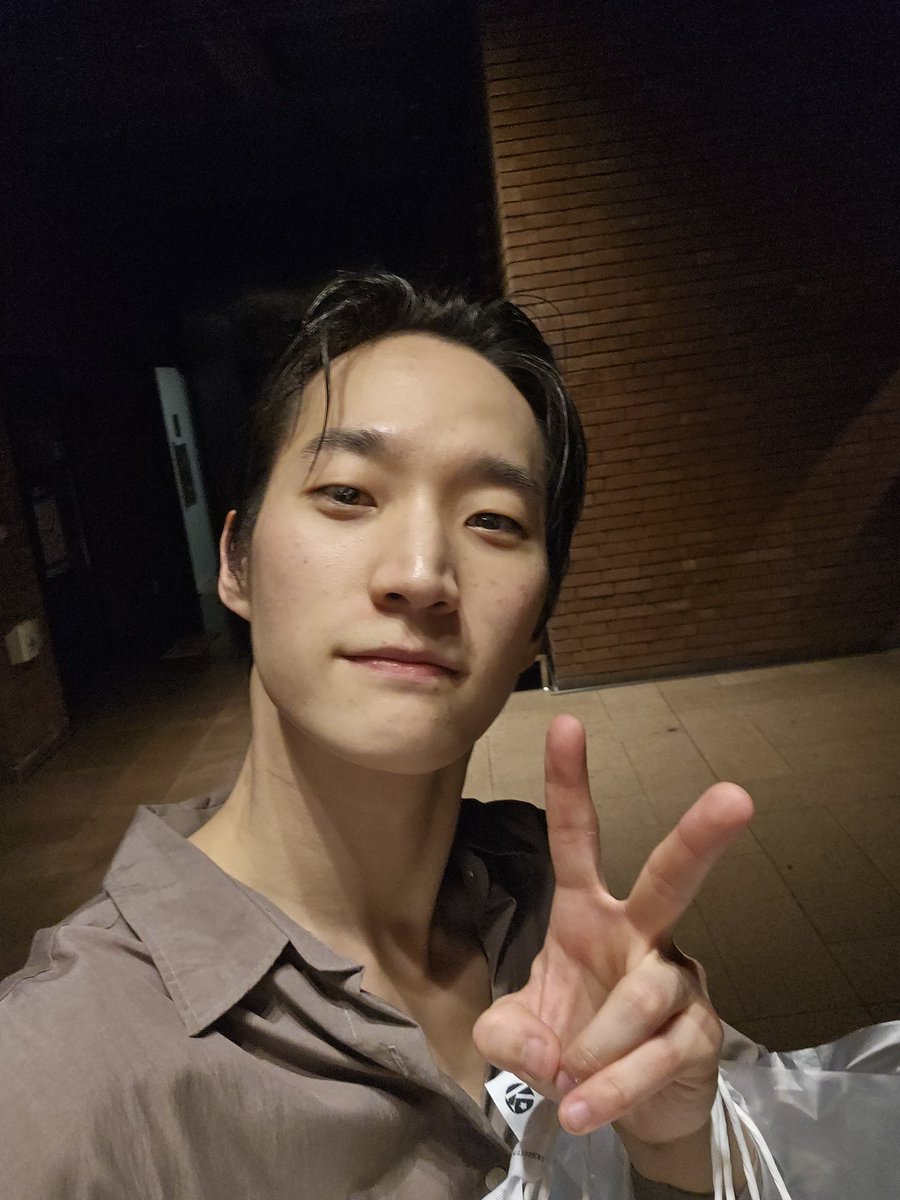 sweetpotato_hj's tweet photo. 듣던대로 셀카는 잘 못 찍으심이
그래도 이쁘심이 https://t.co/DCL8qRHnix