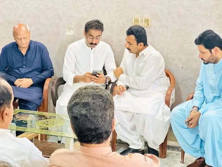 DahriMurt4903's tweet photo. Sunday 12_04_2026

#PPPP Young Leader 
#Mr #Bilal #Khan #Shoro sb, Meet with Party Workers, Voters &amp; Local Residents and Solved their Problems at #ShoraHousePS60 #Hyderabad https://t.co/aQxk40L0Oa
