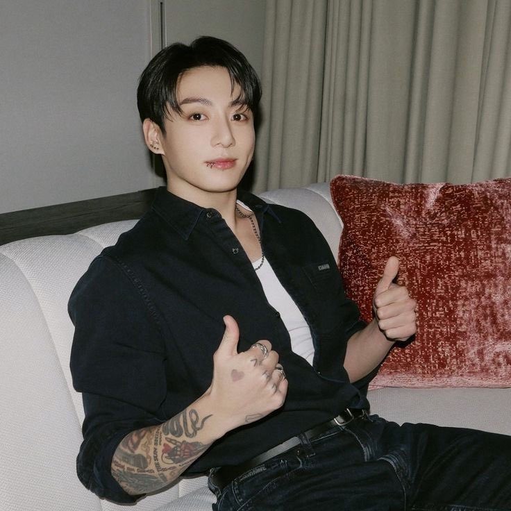 ITZY BASE tweet media