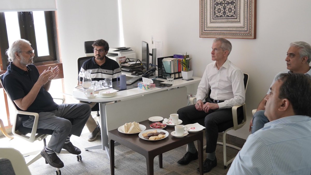 mumer_90's tweet photo. Engaged with Michael Galway (Deputy Director-Polio, @gatesfoundation) to share our work at CoE-WCH, @AKUGlobal across Pakistan, Afghanistan &amp; Tajikistan. The discussion was on MNCH, Routine Immunization &amp; our 2030 roadmap.

#PublicHealth #PolioEradication #Immunization #Research https://t.co/IlxFOOLLJO