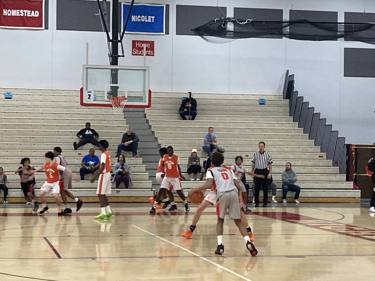 ny2lasports's tweet image. 14U Quarterfinals action to start of Championship Sunday at Swish N’ Dish 🏀🏆

@MacIrvinFire1 🆚 @3ssbRose 

@klpower5 🆚 More Than Hoops 

#NY2LASND