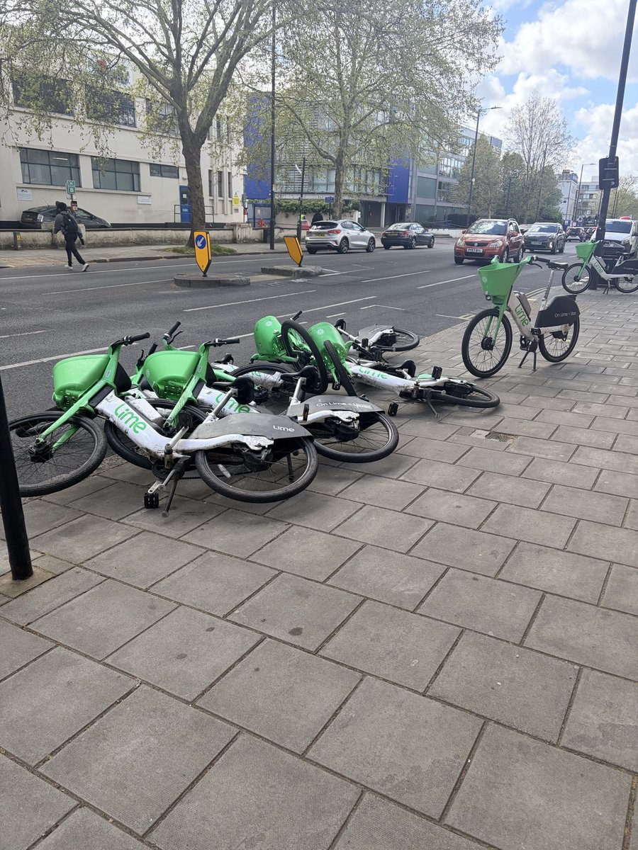 Hag Wife 🦇 / Freya Vanadiss 🎗️ tweet media