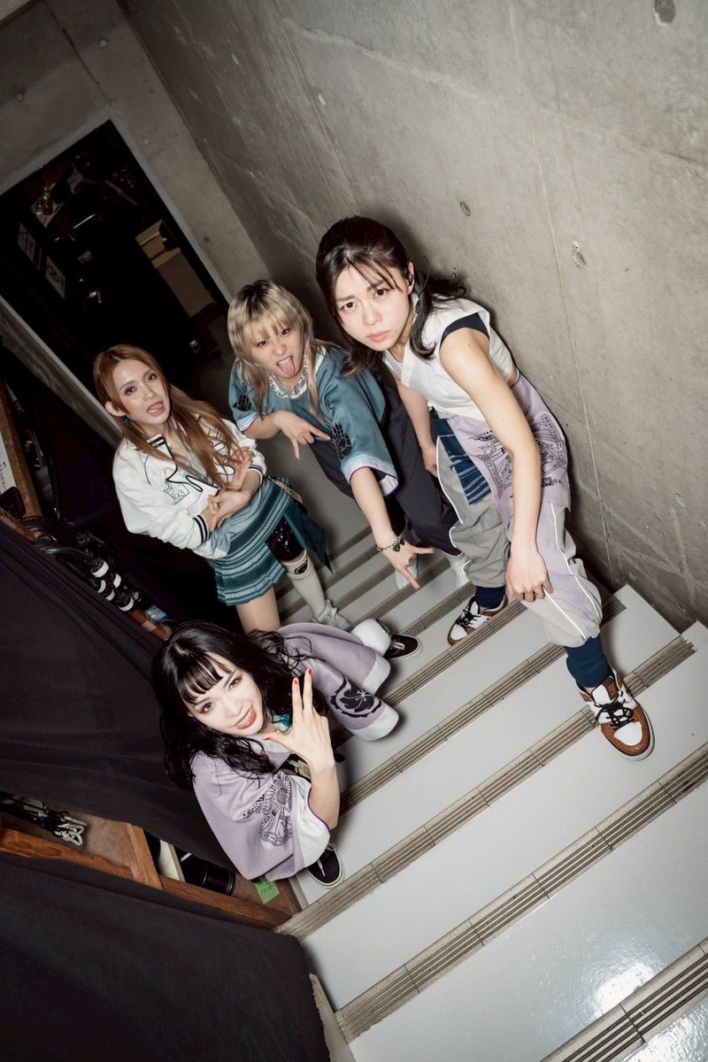 NEMOPHILA_band's tweet photo. 本日は、
NEMOPHILA 1st EP 五臓 -GOZO-
Release Tour 2026『上弦』

［愛知］名古屋・Electric Lady Land

誠にありがとうございました🔥🔥✨

ツアーファイナルに相応しい、
熱い気持ちと会場の熱気に背中を押されたライブでした！

みな様のどでかい声、ガンガン届いていました！！

そして、このツアーはお客様とメンバーで
一緒に作り上げてきたものだと
改めて実感できた一夜でした。❤️‍🔥🌓

本当にありがとうございました！！

次回は
4/29（水・祝）『NAONのBUNTAI 2026』
［神奈川］横浜・BUNTAI

ぜひ横浜でお会いしましょう！！

Photo by @okkytree 

#NEMOPHILA #五臓 #上弦