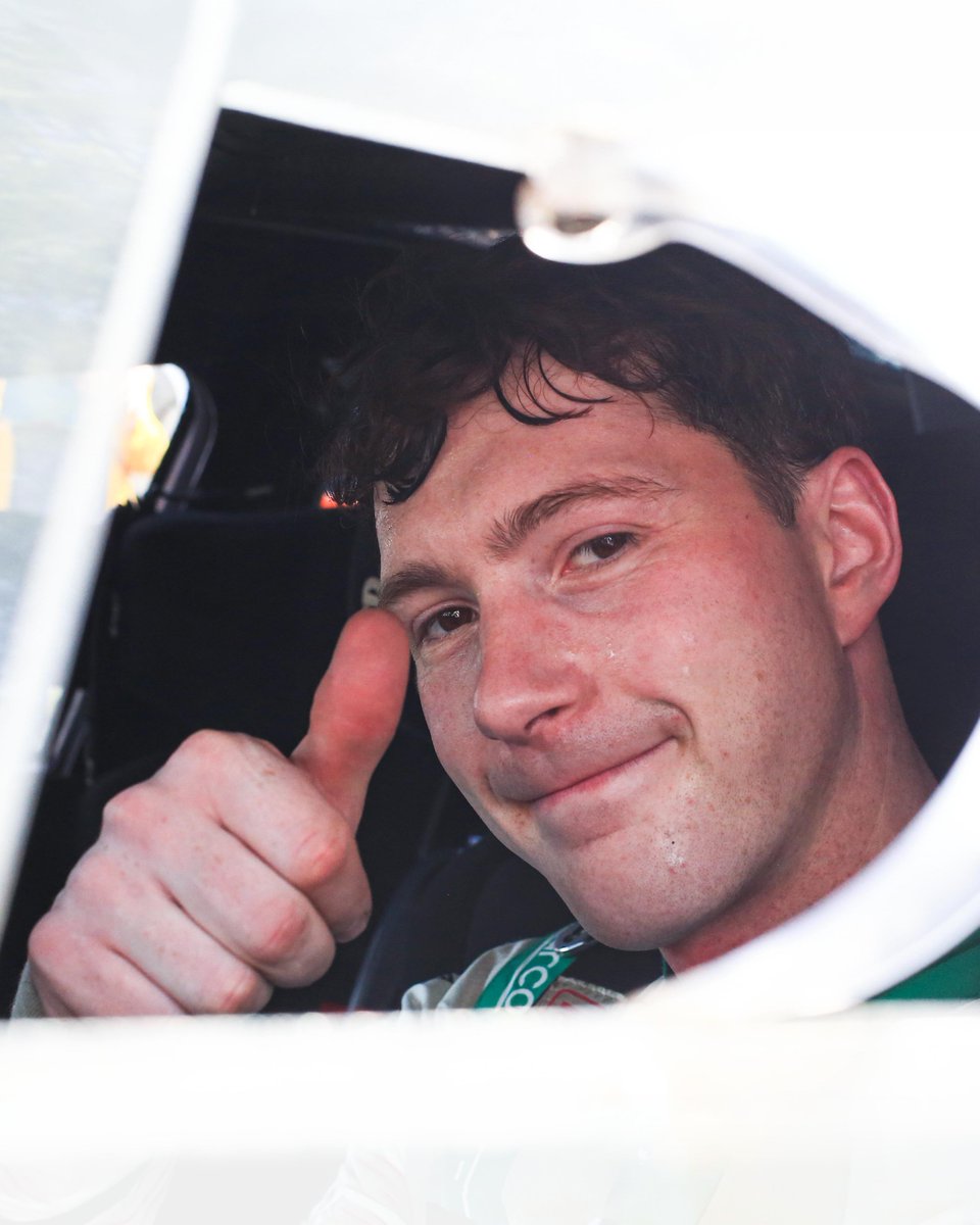 Jon Armstrong tweet media