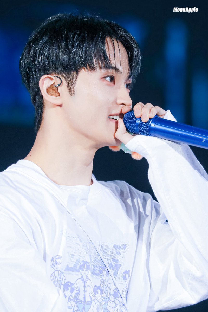 𝐌𝐨𝐨𝐧𝐀𝐩𝐩𝐥𝐞 tweet media