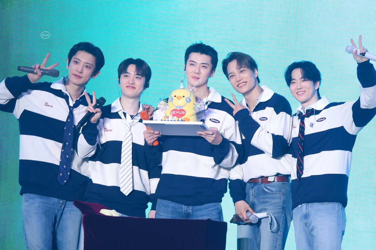 [HQ] 260412 EXO @ <EXO PLANET #6 - EXhOrizon> Concert Tour in Seoul
cr. Moonlight_osh, sanweidonghua, 48_zip

#EXhOrizon_in_SEOUL
#EXhOrizon #EXO #엑소
<a href="/weareoneEXO/">EXO</a> <a href="/DOHKYUNGSOO_X/">도경수(DOH KYUNG SOO) OFFICIAL</a>