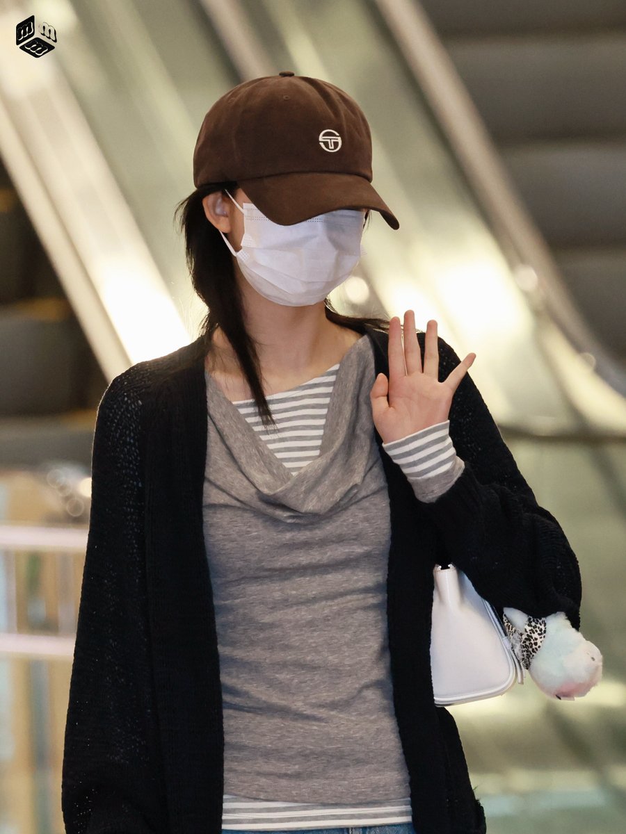 __MMM___ tweet media