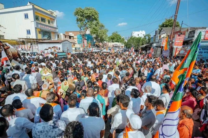 தீபா 💃🚩 tweet media