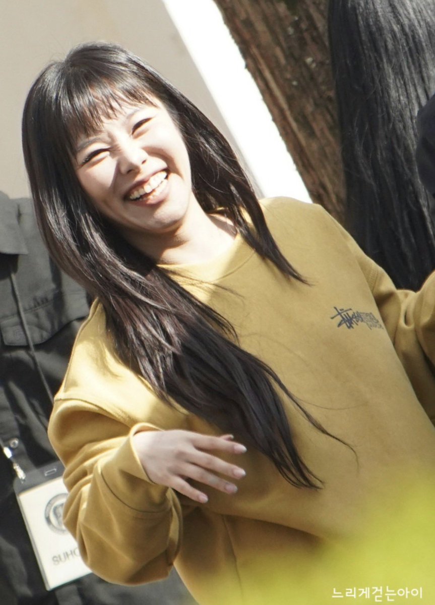 wheein pics tweet media