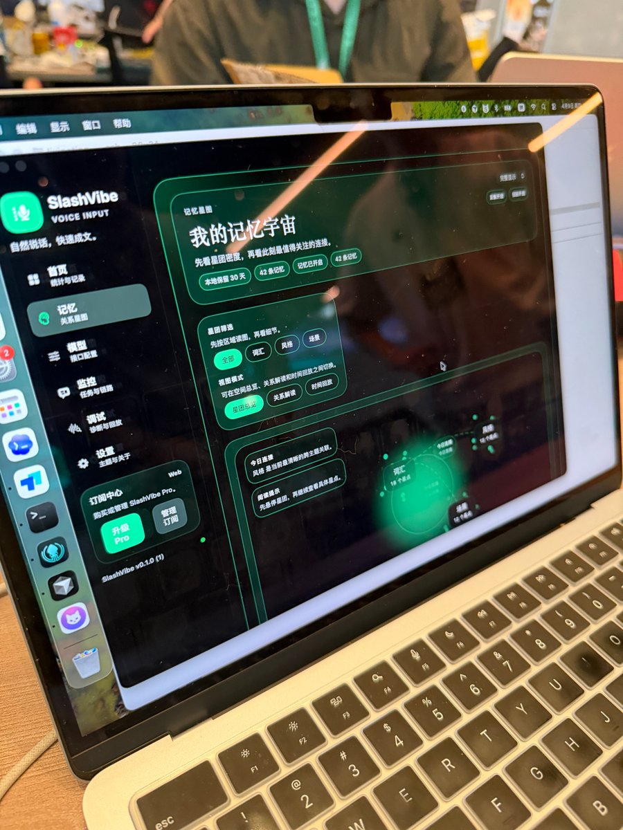 atifkhan95yrs's tweet photo. Best thing I’ve seen at #REDHackathon: Vibe Center. 🎙️🛠️

A dedicated physical button for seamless voice-to-text. It learns your quirks, respects privacy with local Whisper, and even monitors multi-agent states via Claude Code. The hardware-software synergy here is 💯. https://t.co/ucp79xEdoJ
