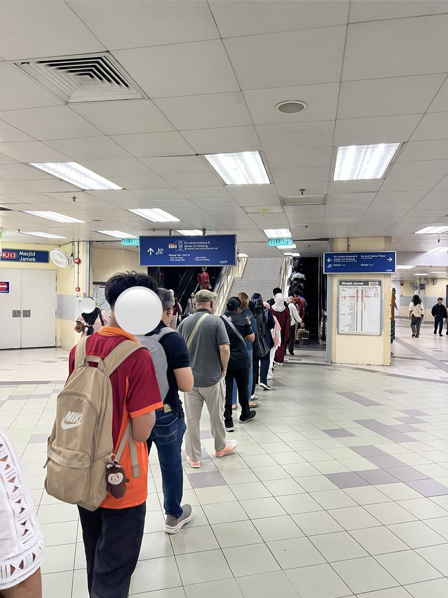 Rel 🇲🇾 tweet media