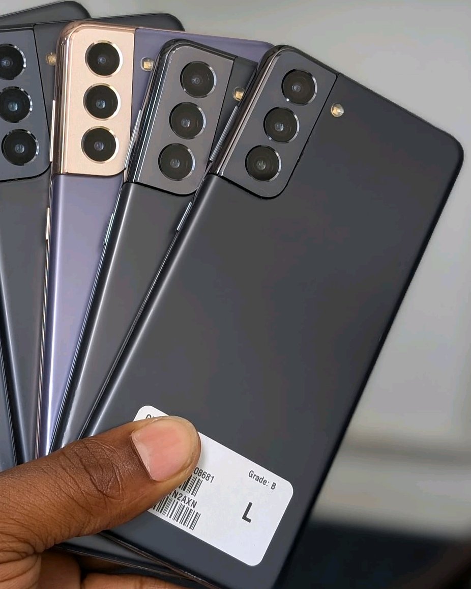 Jewel 🌗 tweet media