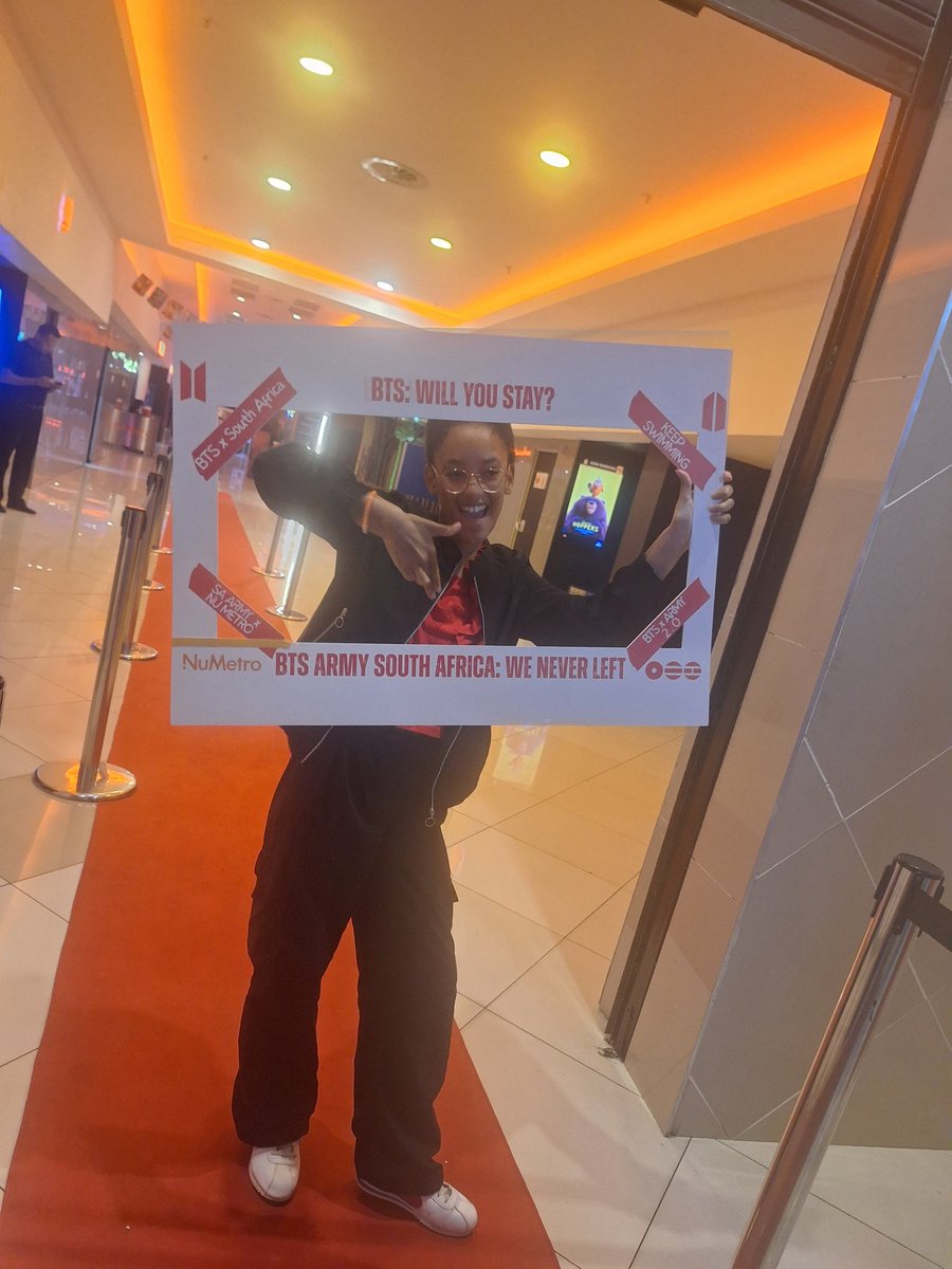 Yoongislovebite's tweet photo. Our precious South African ARMYS at the #BTS_ARİRANG_Goyang_D2 cinema live viewing 💜 #BTS_ARİRANG_WORLDTOUR_LIVEVIEWING 

BRING BTS TO SOUTH AFRICA 🇿🇦 
#AddSouthAfricanBTSdates 
#BTS_ARİRANG 
@bts_bighit @BigConcerts @BIGHIT_MUSIC @HYBEOFFICIALtwt @KFMza @BTS_twt @BTSARMYZA https://t.co/kKzmkNNBy2