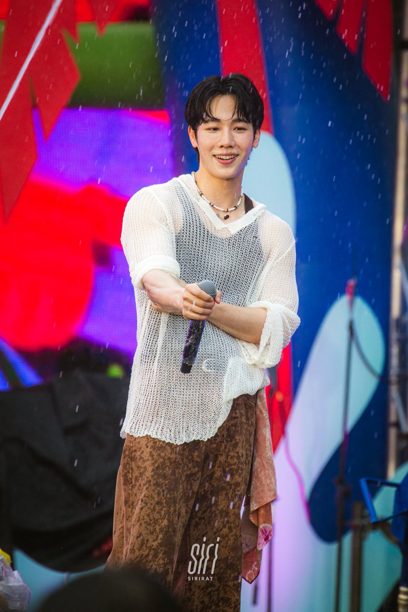 ♤ 𝐬𝐢𝐫𝐢 °🍺 tweet media