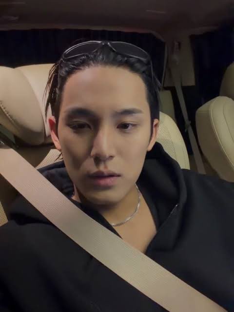 ชิววี่ 🛋️ tweet media