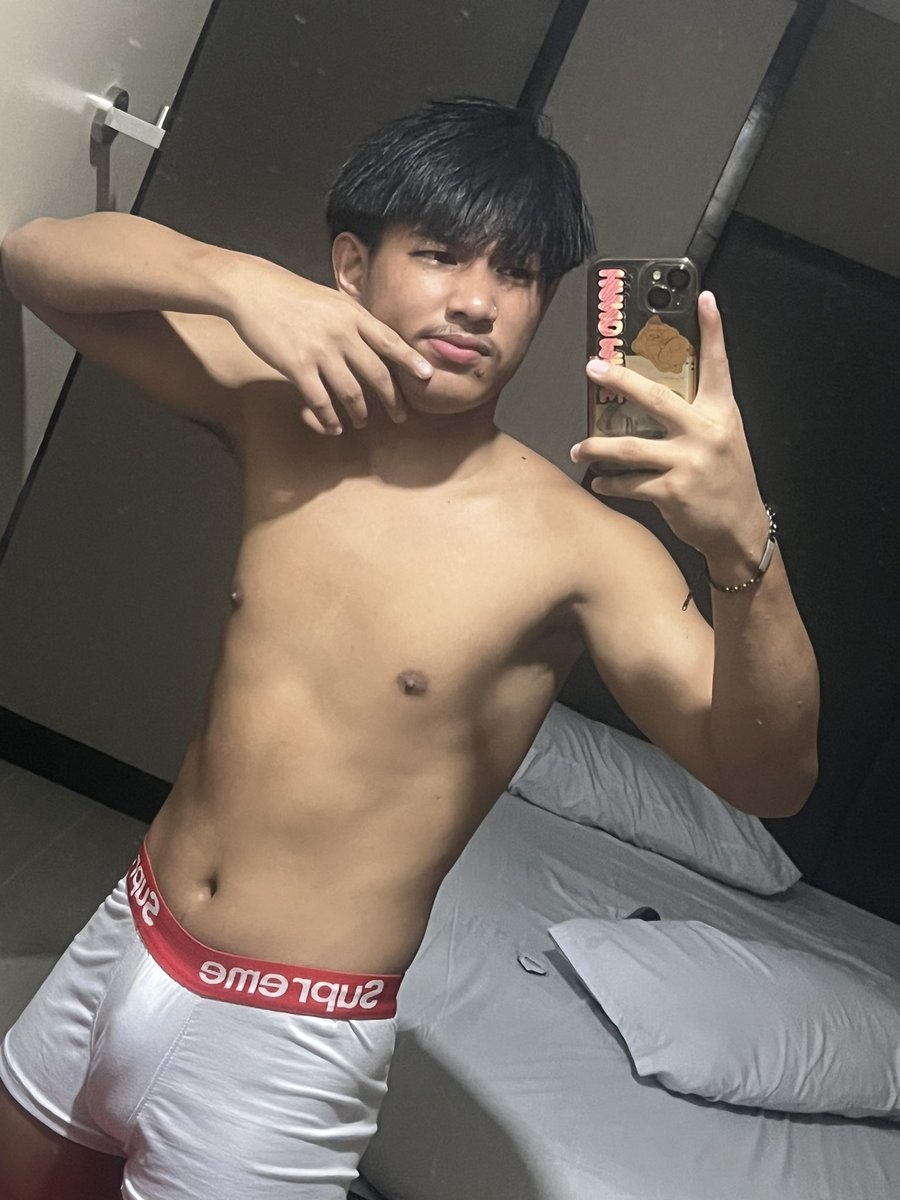 mike 🫣 tweet media