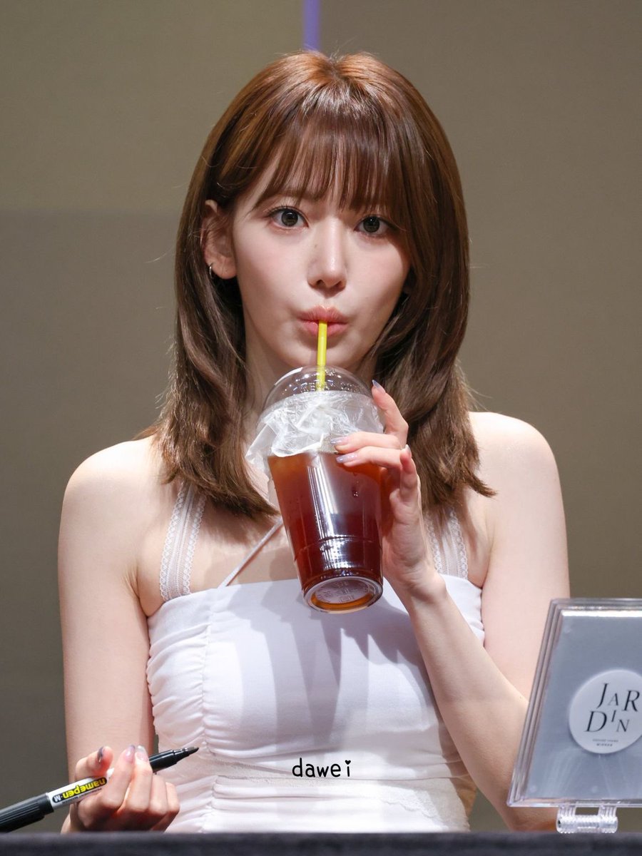 空飛ぶ娘 tweet media