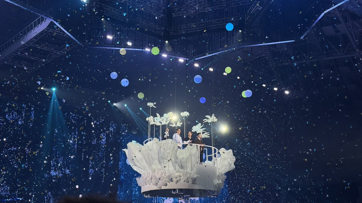 ᶻ 𝗓 𐰁 tweet media