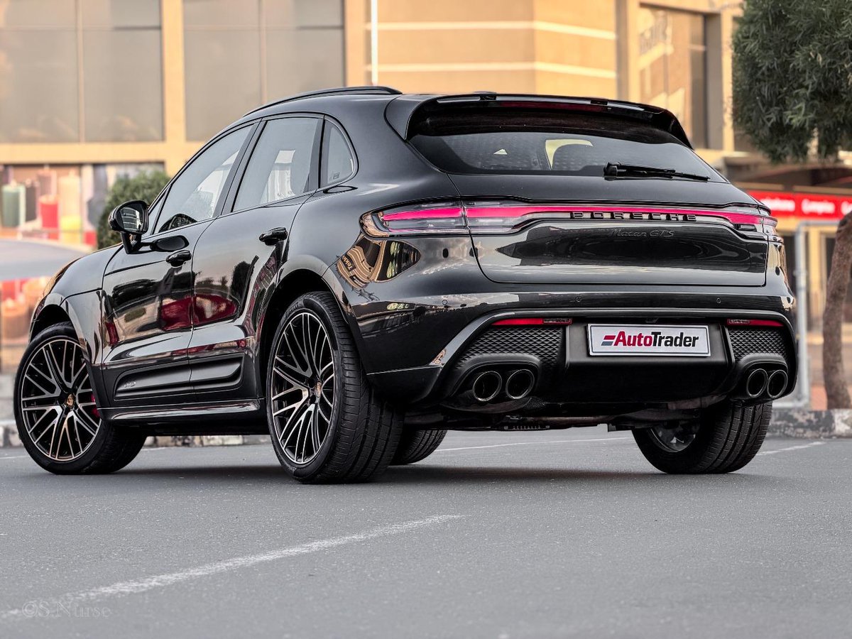 AutoTraderSA's tweet image. We drive @Porsche's Macan #GTS. Does it have what it takes, or is it simply too old in 2026? bit.ly/PorscheMacanGT…
