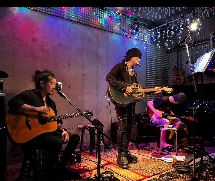 morrietwintail's tweet photo. モーリー近況。

ライブ後落ち込むのはよく有りますが。その闇はわからない自分と戦ってる証ですね。如何に自分攻めてるか問われるところです。昨夜のgroove。僕は相当なプレッシャーかかっておりました。
ありがとうございました。 https://t.co/jSwm8qbOaH