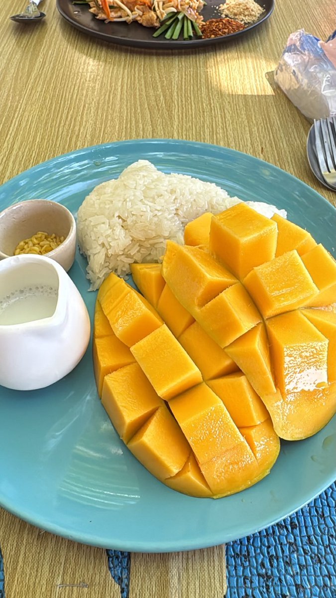 Leon S Kennedy tweet media