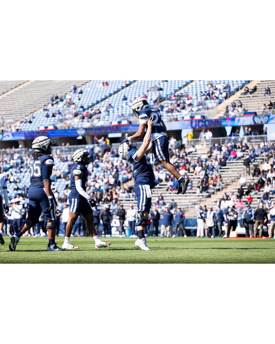 Evan Rodriguez tweet media