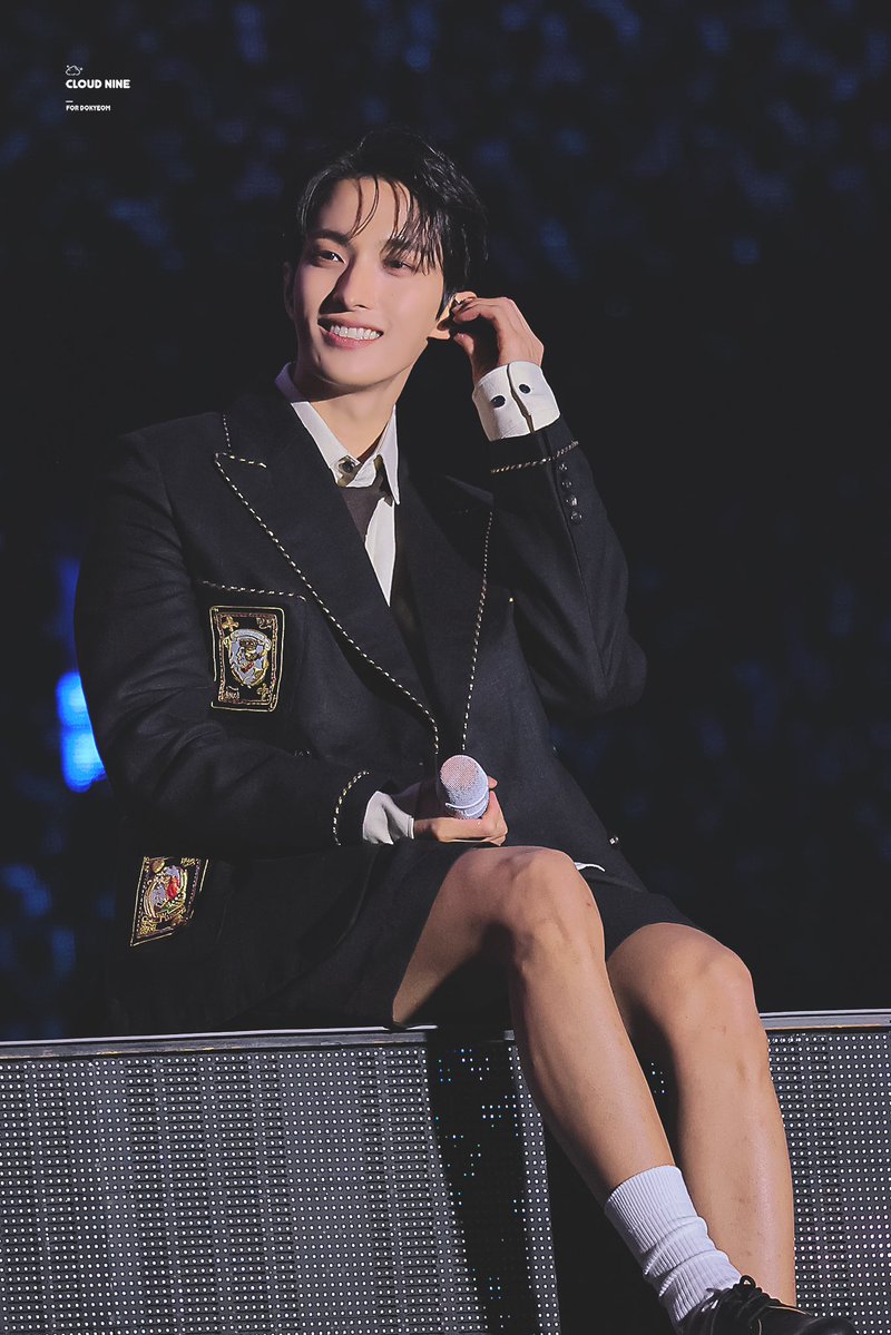 cloud nine tweet media