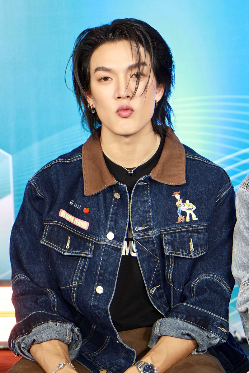 0423suda_'s tweet photo. อยากให้เธอเป็นที่รักของคนรอบข้างตลอดไป 🤍🦦

DENIMFESTxBOATOAT

#CDSNiyomJeansXBoatOat 
#BoatYongyut , @Yong_yutt https://t.co/v2wGKdiaKa