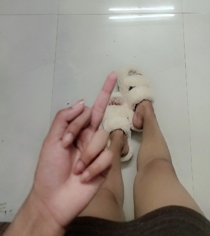MadameHanika's tweet photo. mommy is cooking tonight which piggy wants the leftovers as a reward 🤪 https://t.co/EqvcCgH5ZV