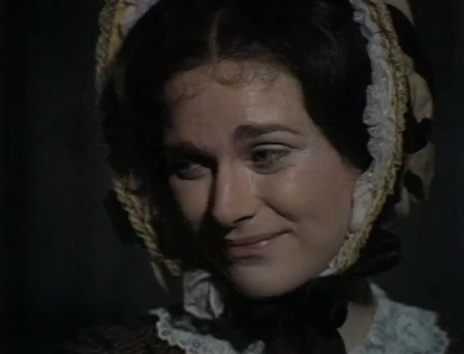 MaiChelsea7's tweet image. Bessy Higgins to Margaret Hale
"There's some meant to toil and moil all their lives, while others go to sumptuous feats. May be you're one of them." 
#NorthandSouth