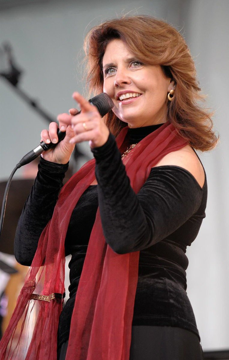 philduche1's tweet photo. Le samedi 18 avril mon Trio invite la chanteuse américaine Gilda Solve. Au JazzClub « Boire du Bon » à St Pavace dans la Sarthe.
https://t.co/nNKIbSVoTt https://t.co/0k7lNuwpHd
