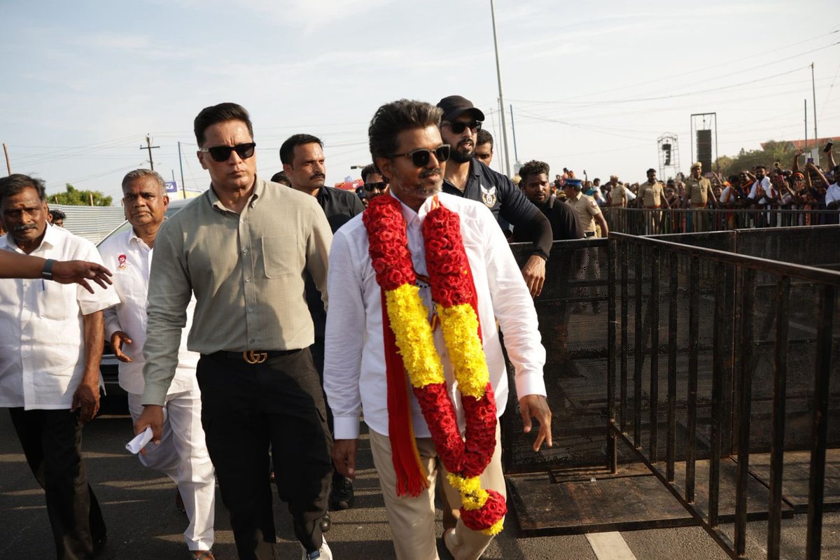 Vijay Fans Trends tweet media