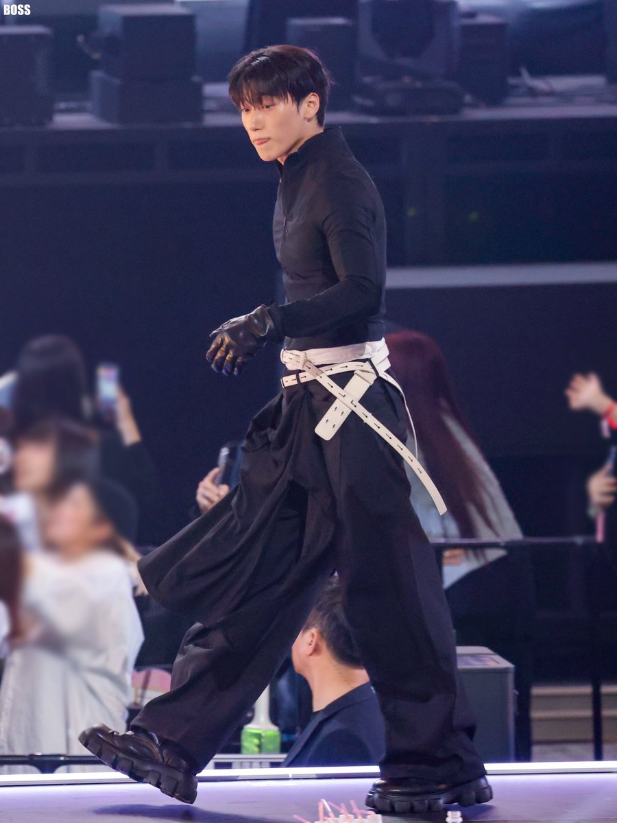 𝗕𝗢𝗦𝗦 tweet media