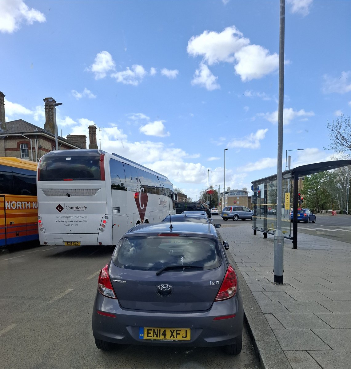 OutspokenlyRoar's tweet photo. Is it time for cameras at Ipswich Station bus stands? Rail replacement buses are getting stuck due to staff &amp; public using it as a free car park. @greateranglia https://t.co/yFZpL8gYQo