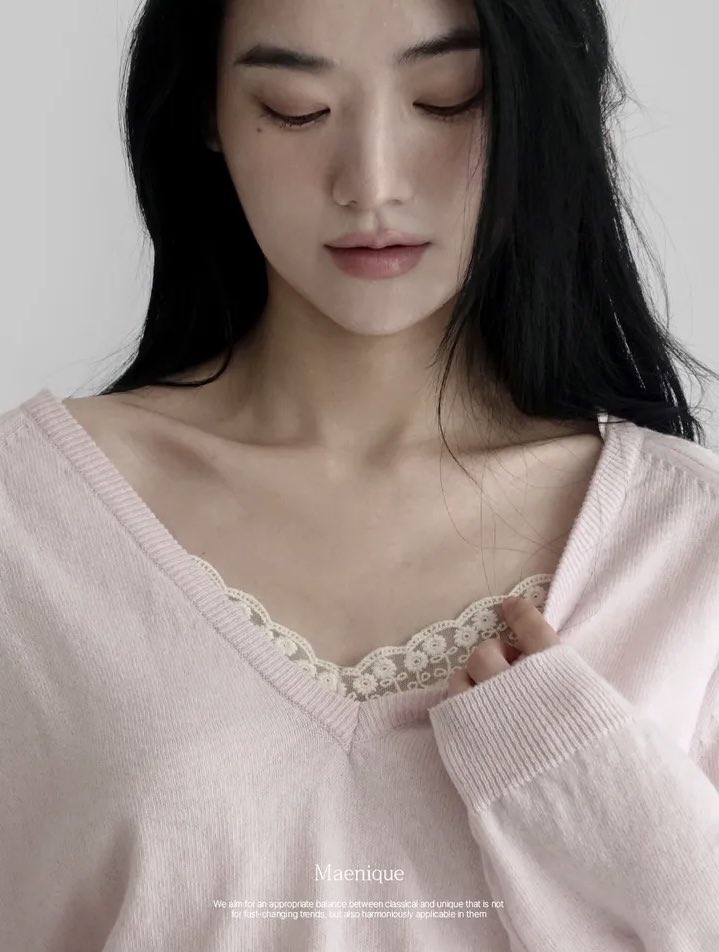lily. tweet media